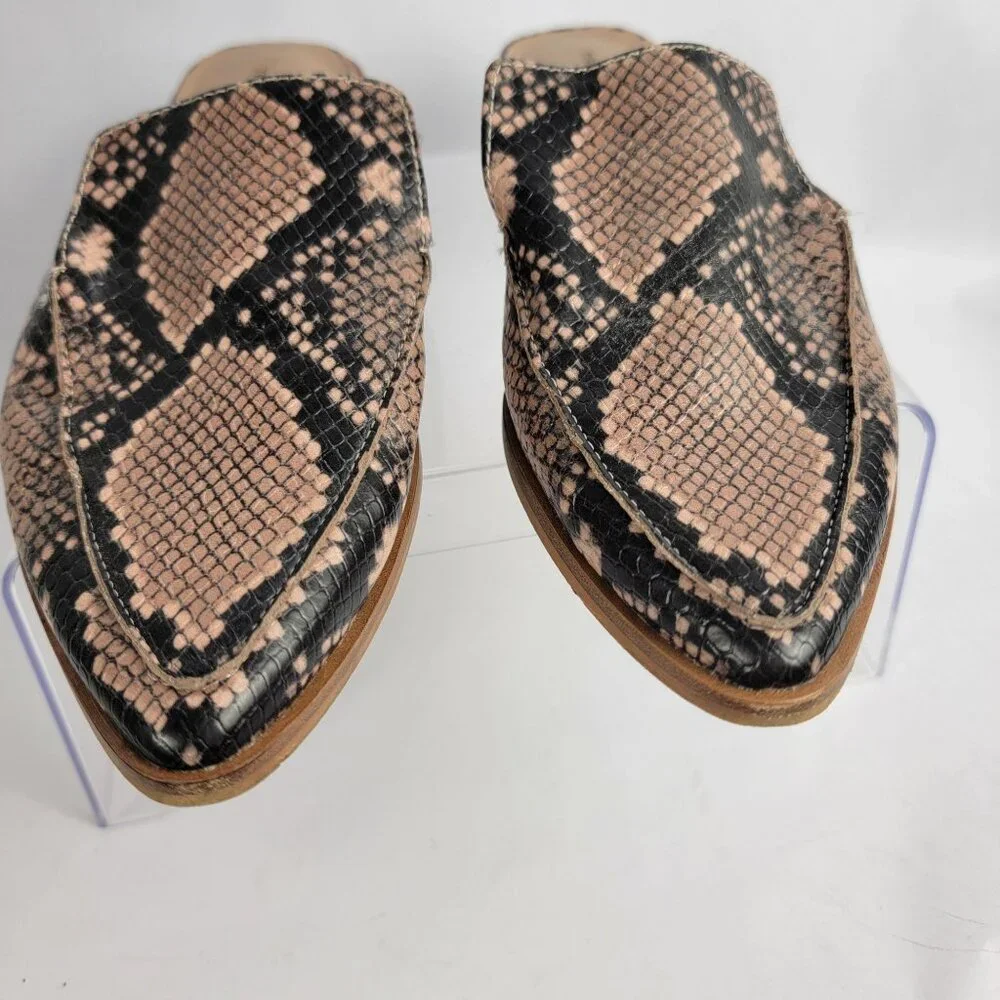 Treasure & Bond Womens 6.5 Tan Snake Print Slip On Mules‎ Business Casual Office